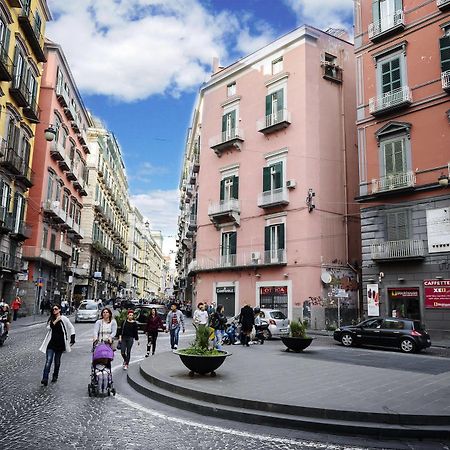 Le 4 Stagioni Napoli Centro Hotell Exteriör bild