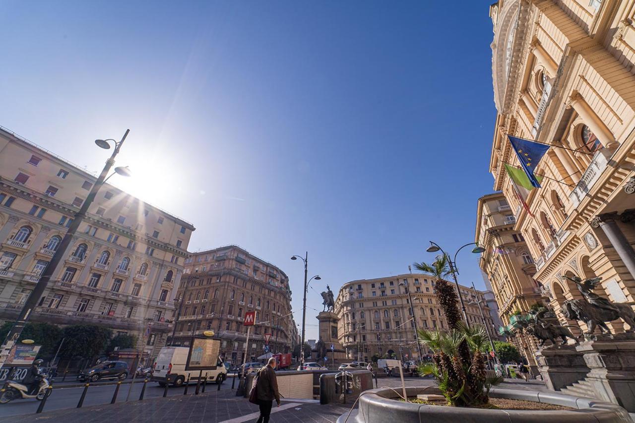 Le 4 Stagioni Napoli Centro Hotell Exteriör bild