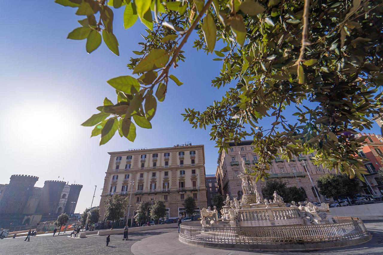 Le 4 Stagioni Napoli Centro Hotell Exteriör bild